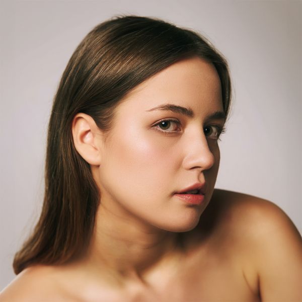 Flawless Makeup in Hallandale Beach: Pro Tips for a Long-Lasting Glow
